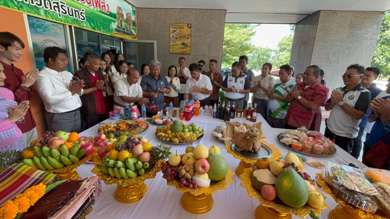 อบต.เชื้อเพลิง ร่วมสืบสานประเพณีแซนโฎนตา บูชาบรรพบุรุษ ประจำปี ๒๕๖๙